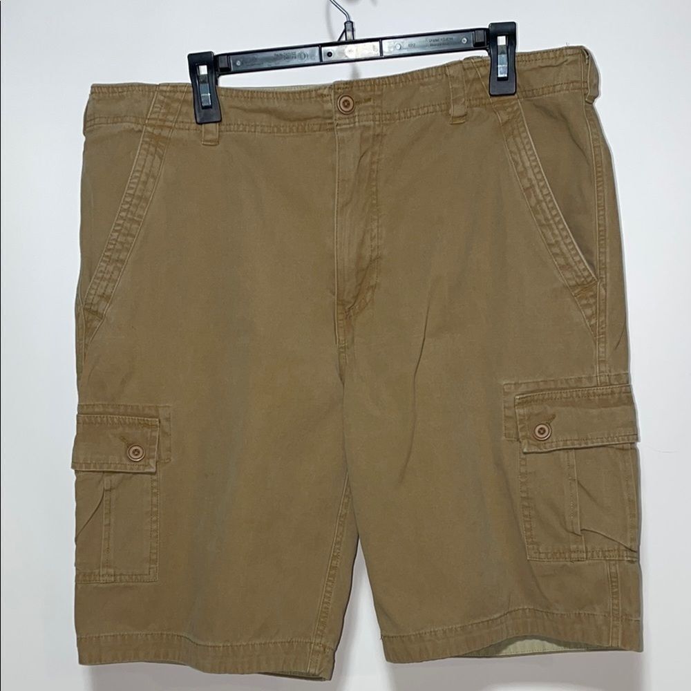 Tan Cargo Shorts with Sturdy Cotton Fabric